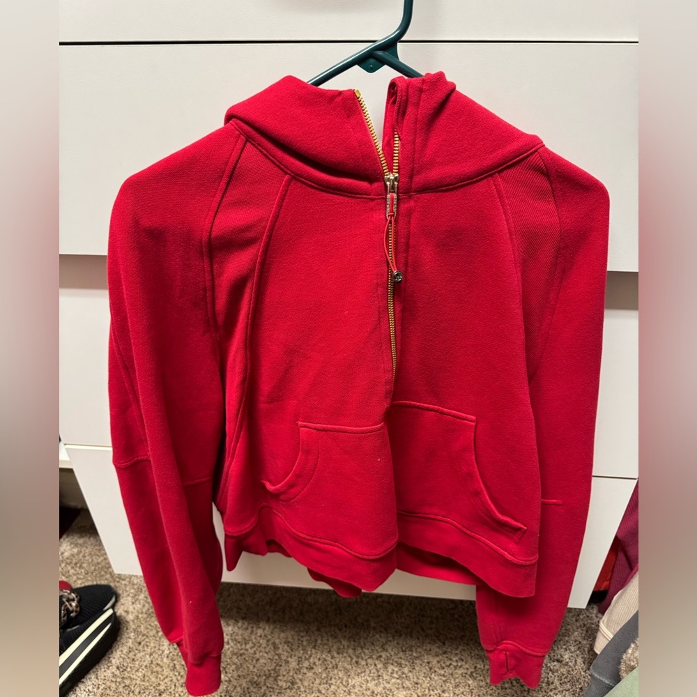 Lululemon Red Scuba